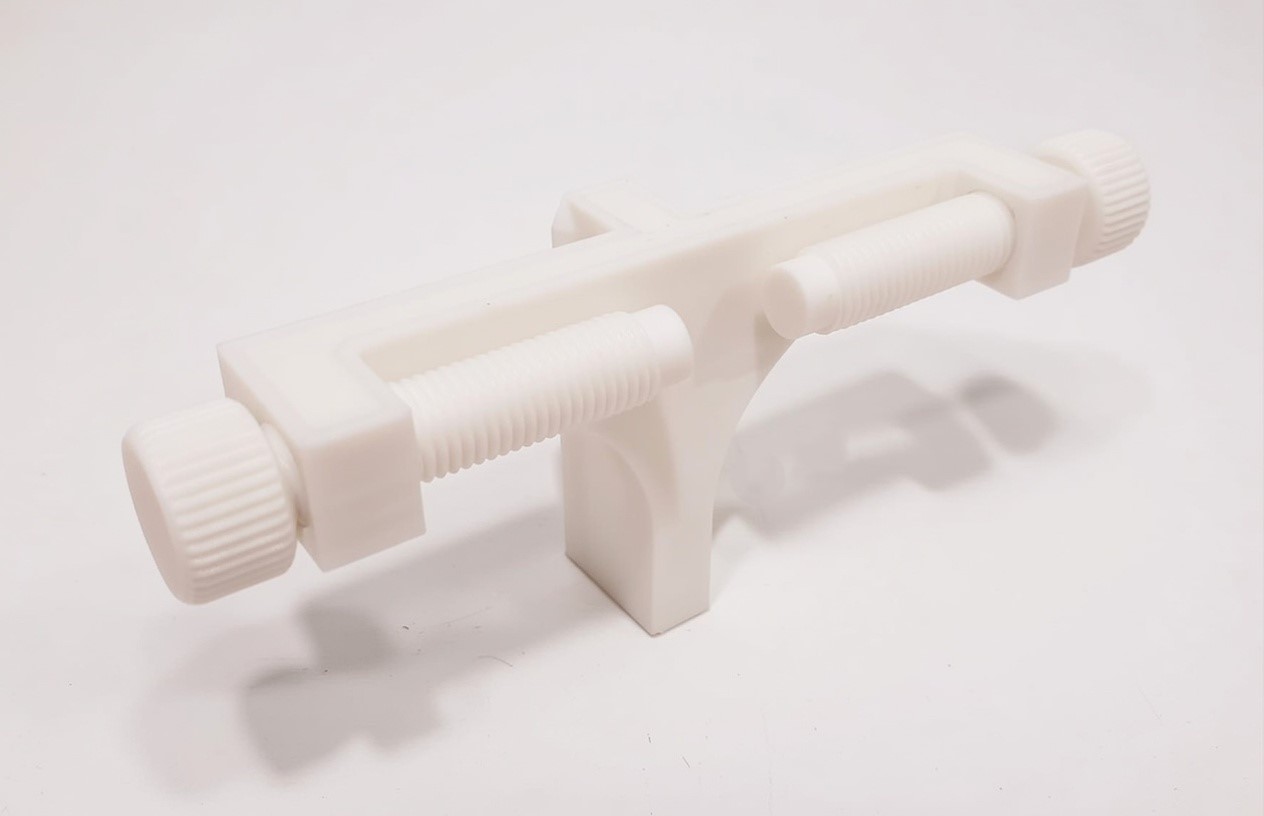 Vertical Hub for doors and beams